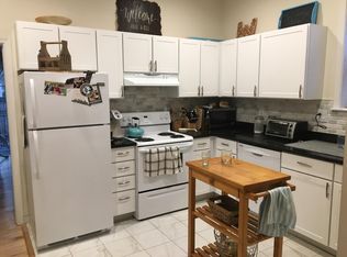 2036 Race St APT 1R, Philadelphia, PA 19103