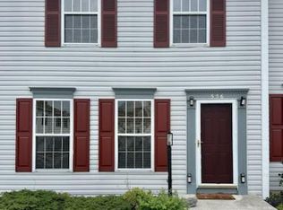 556 Downington Ct, Harrisburg, PA 17112