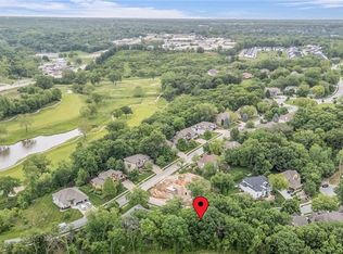 6122 Persimmon Ct, Kansas City, MO 64152