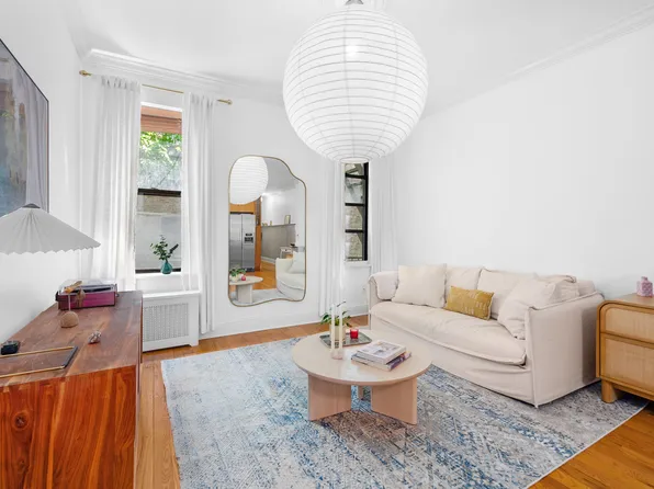 14 Butler Place image 1 of 7