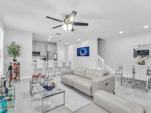 2963 SW 120th Ter #2963, Hollywood, FL 33025