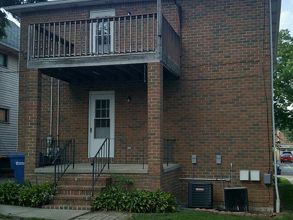 2nd image of 2423 Grovewood Ave