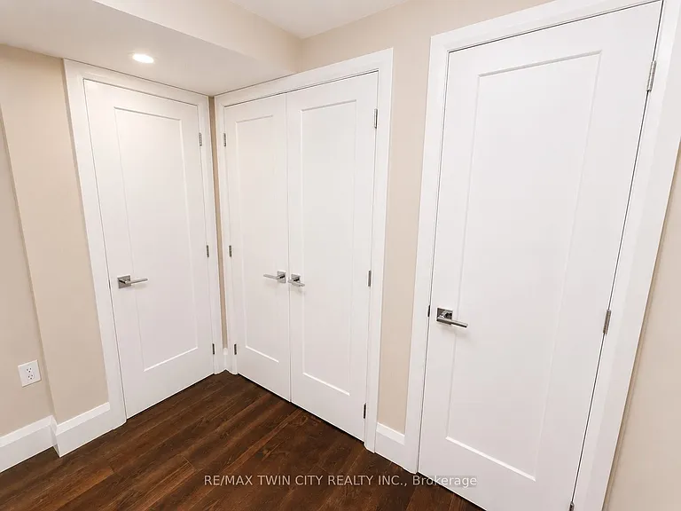 262 Sweet Gale St #BASEMENT — Photo 2