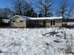 511 Bandy Rd, North Benton, OH 44449