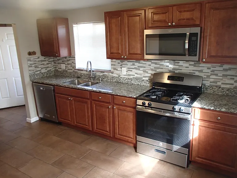 1451 S Osage St — Photo 3