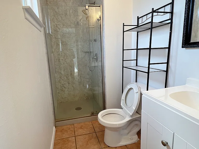 7304 Christy Ave NE — Photo 8
