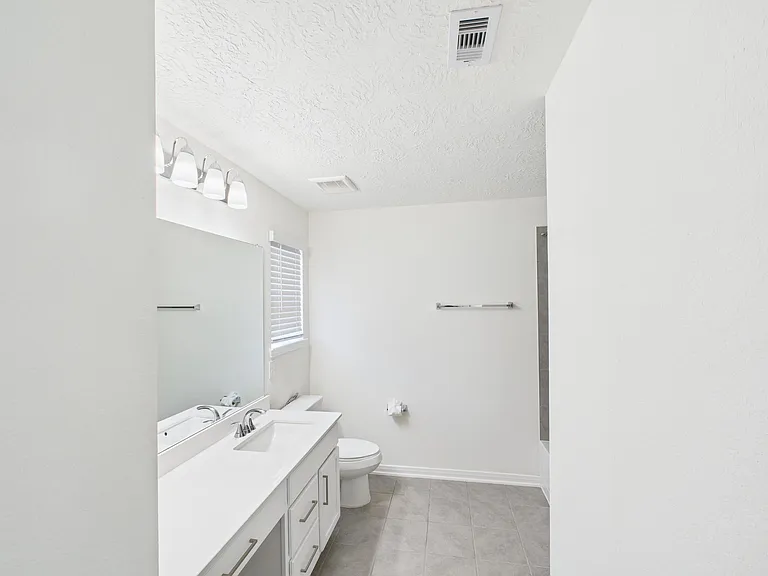 15643 Fellswood Dr — Photo 17