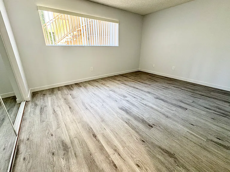 Monterey Apartments — Photo 13