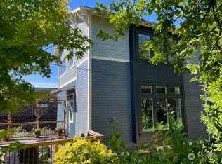 203 NW 47th St, Seattle, WA 98107