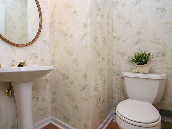 4th image of 2092 Drogheda Ln
