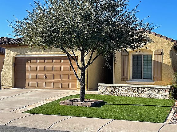 3rd image of 7562 W Sonoma Way