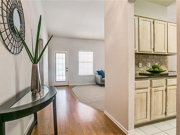 4th image of 4409 Briarcrest Ln