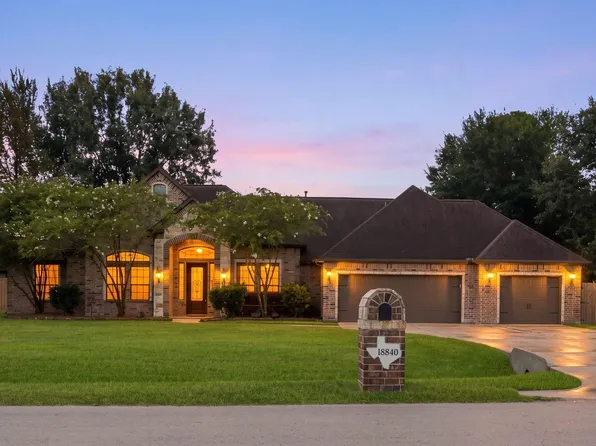 18840 Serene Water Dr, Montgomery, TX 77356