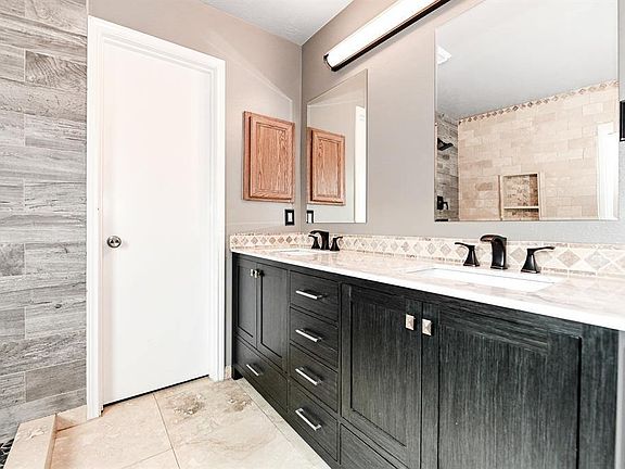2nd image of 22727 Tara Way Dr