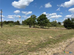 802 S Burleson Ave, Cameron, TX 76520