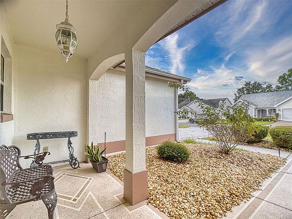 4th image of 1741 Madero Dr