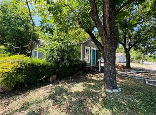 2112 N 21st St, Waco, TX 76708