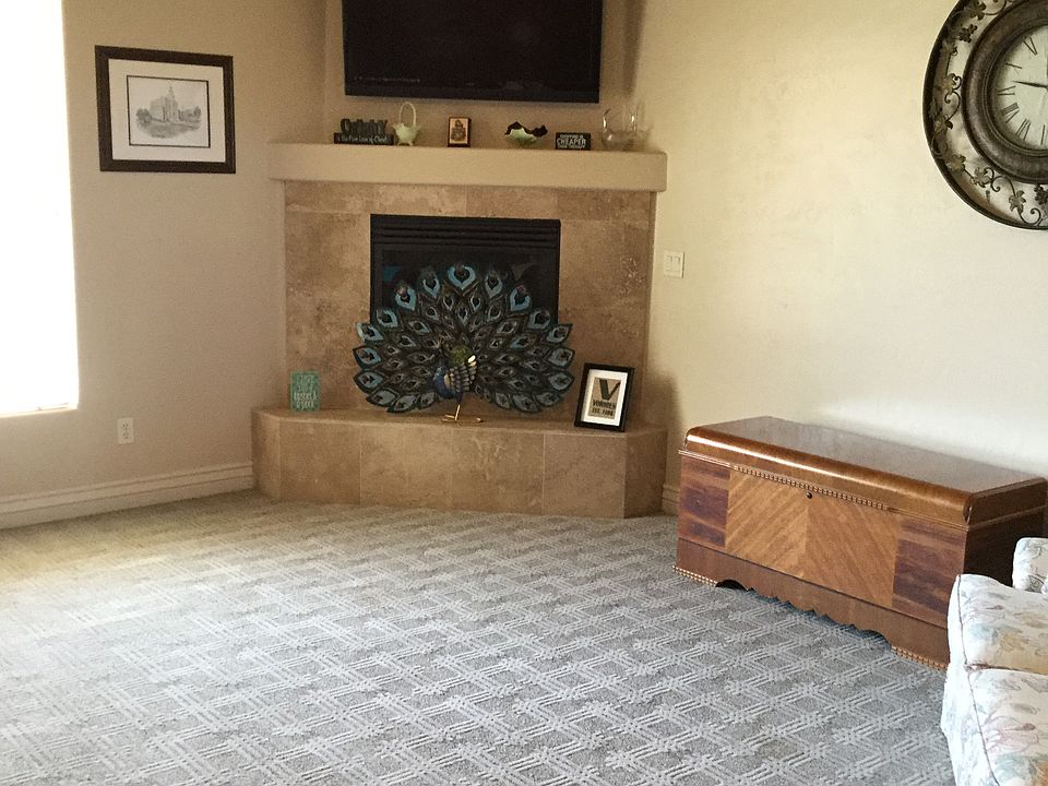 Living Room w/ Fireplace