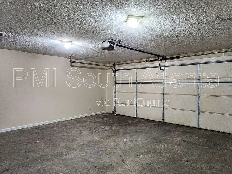 2735 Stanton Woods Dr SE — Photo 15