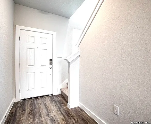 2563 Rambo Dr — Photo 8