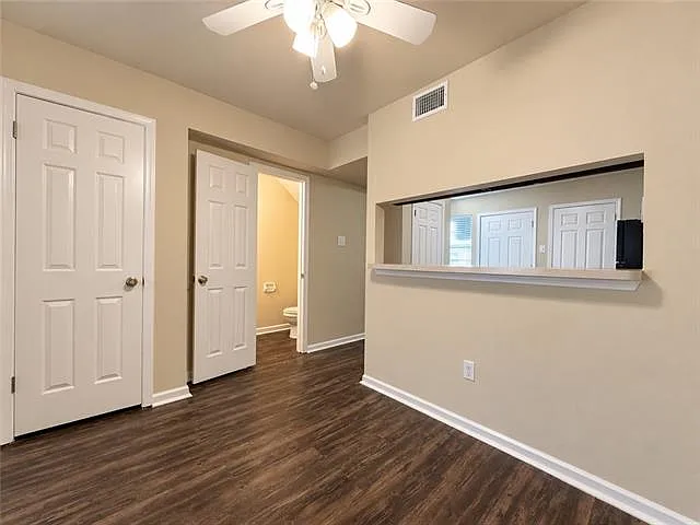 2 bed, 1.5 bath, 1179 sqft, $1,150 — Photo 2