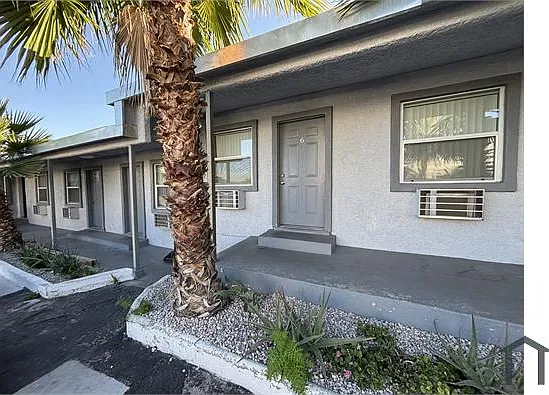 1 bed, 285 sqft, $950 — Photo 2