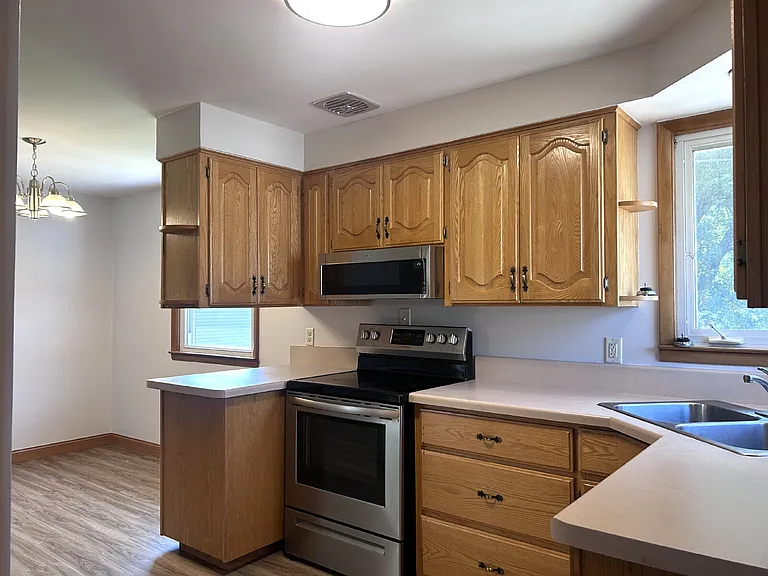 1801 S Telulah Ave — Photo 10