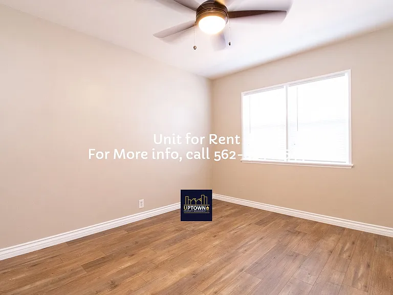 11750 Downey Ave — Photo 13