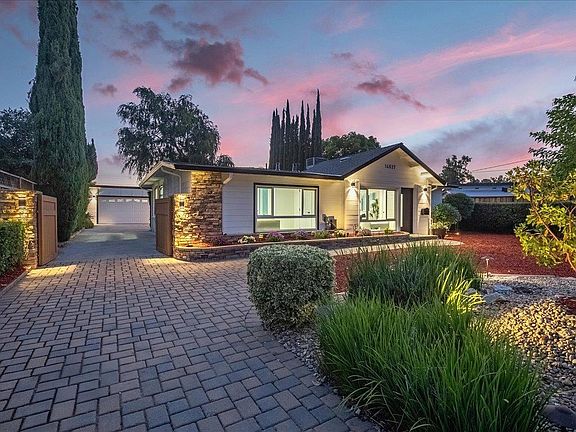 4th image of 14837 Donner Dr