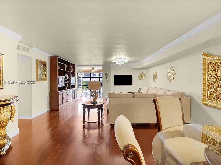6423 Collins Ave #703 — Photo 13