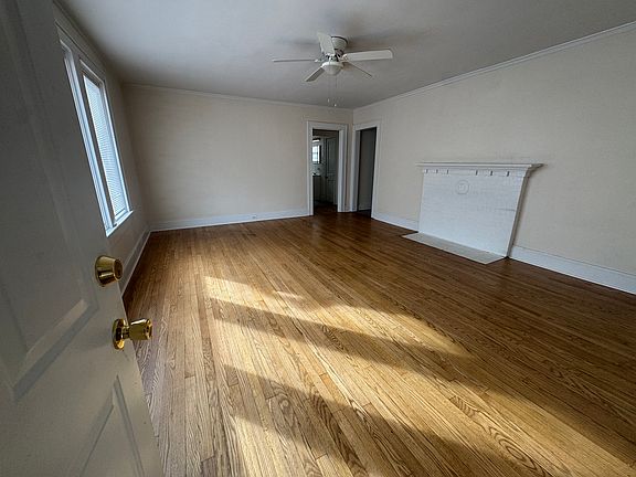 3rd image of 1006 S Fulton St APT 4
