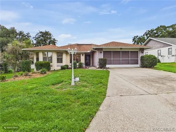 451 W Sugarberry Ln, Beverly Hills, FL 34465