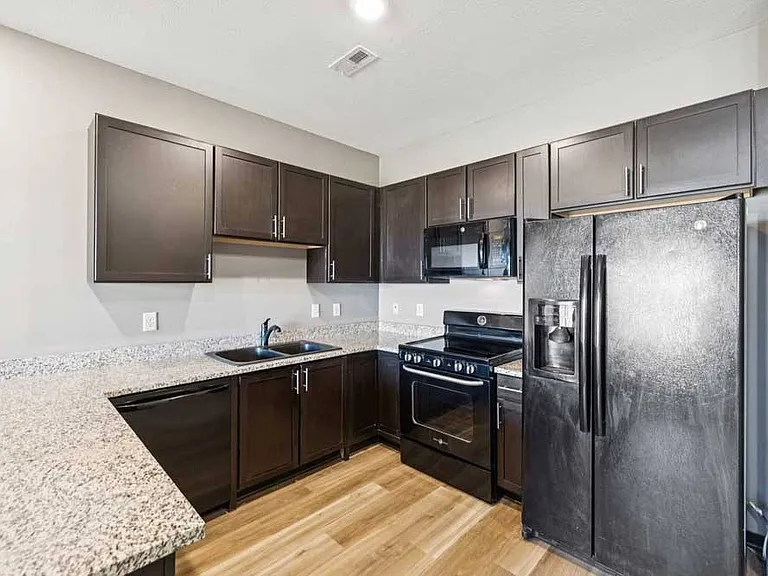 The Flats at 84 — Photo 113