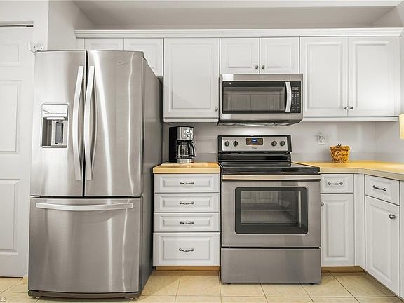 5th image of 550 Saratoga CIR #E206