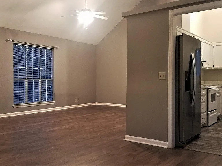 6052 Bradford Hills Dr — Photo 7