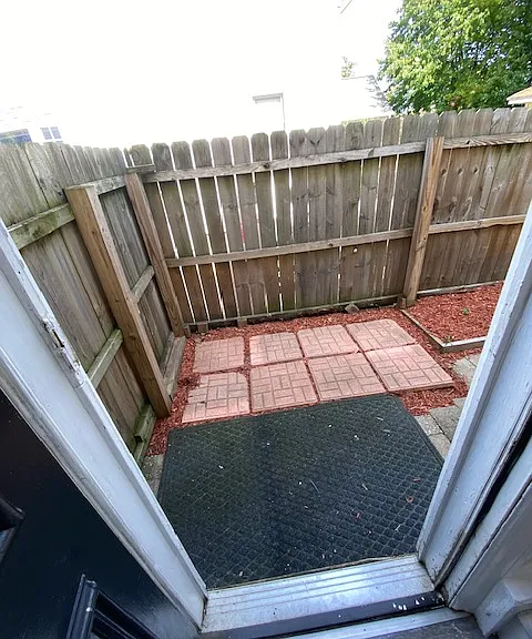 942 Frederick Ave NW — Photo 4