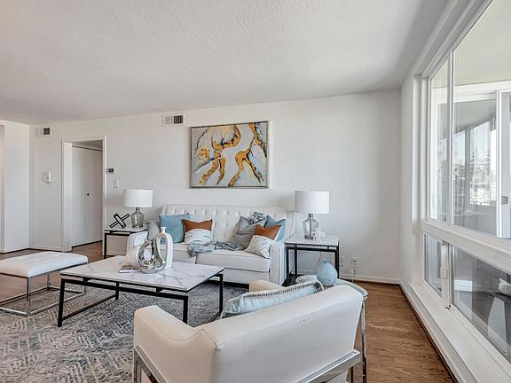 5th image of 1700 San Carlos Ave APT 206