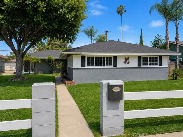 318 E Gladstone St, San Dimas, CA 91773