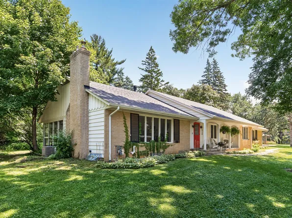 4730 Fairhills Rd E, Minnetonka, MN 55345