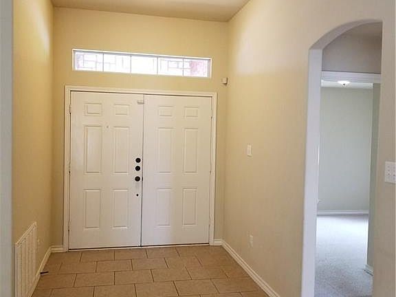 3rd image of 6153 Ortiz Dr