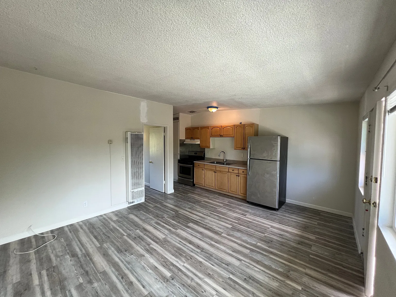 1 bed, 400 sqft, $2,595 — Photo 3