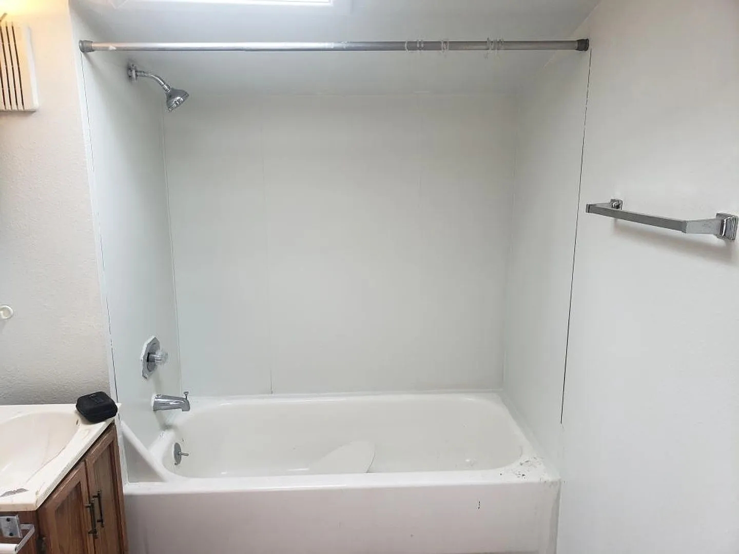 638 Miles Apartments — Photo 4