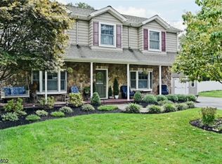 118 Espanong Rd, Lake Hopatcong, NJ 07849