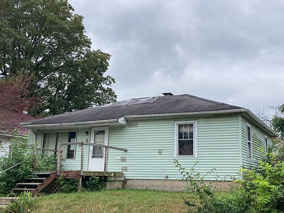 2nd image of 1218 Crosshall St