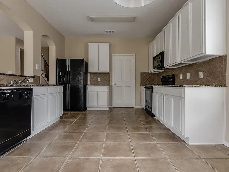 249 Niagara Falls Dr — Photo 20