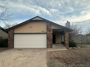 2029 E Reno St, Broken Arrow, OK 74012