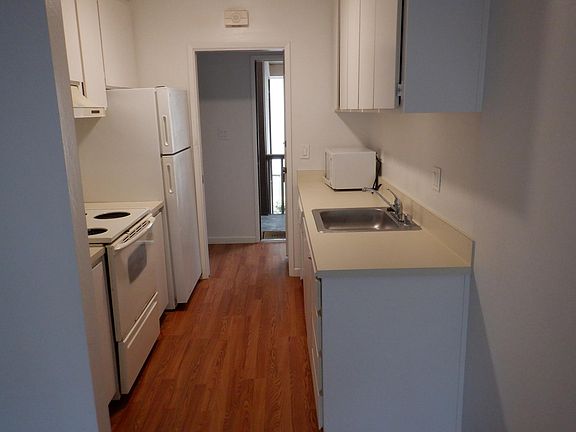 4th image of 121 Buckingham Dr Unit 41