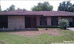 1st image of 3520 Pinebluff Dr