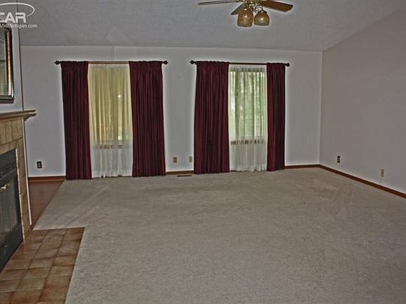2nd image of 2477 Lost Creek Dr