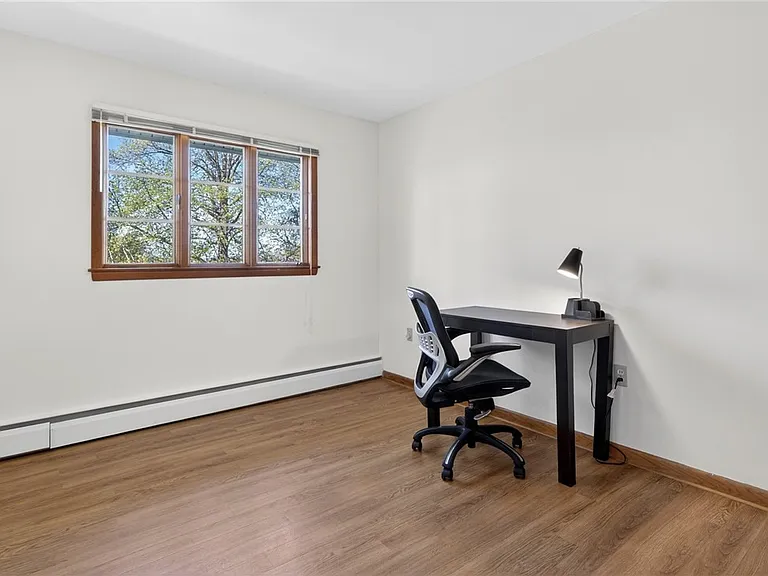 11 Forest Ln — Photo 15